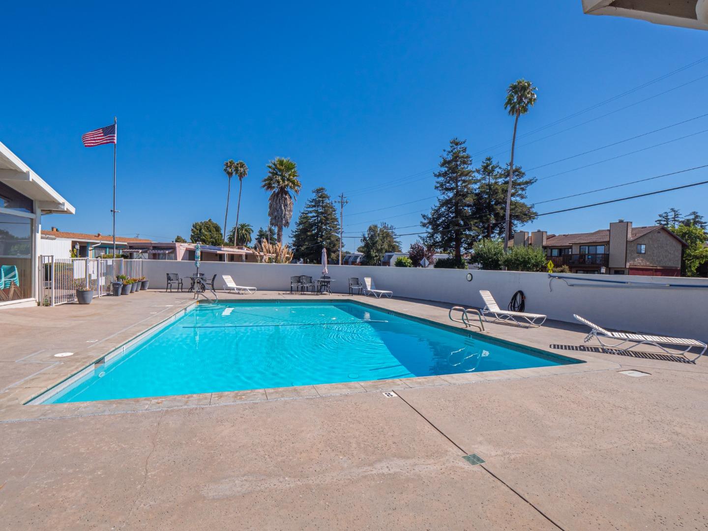 Detail Gallery Image 58 of 74 For 1555 Merrill St #176,  Santa Cruz,  CA 95062 - 2 Beds | 2 Baths
