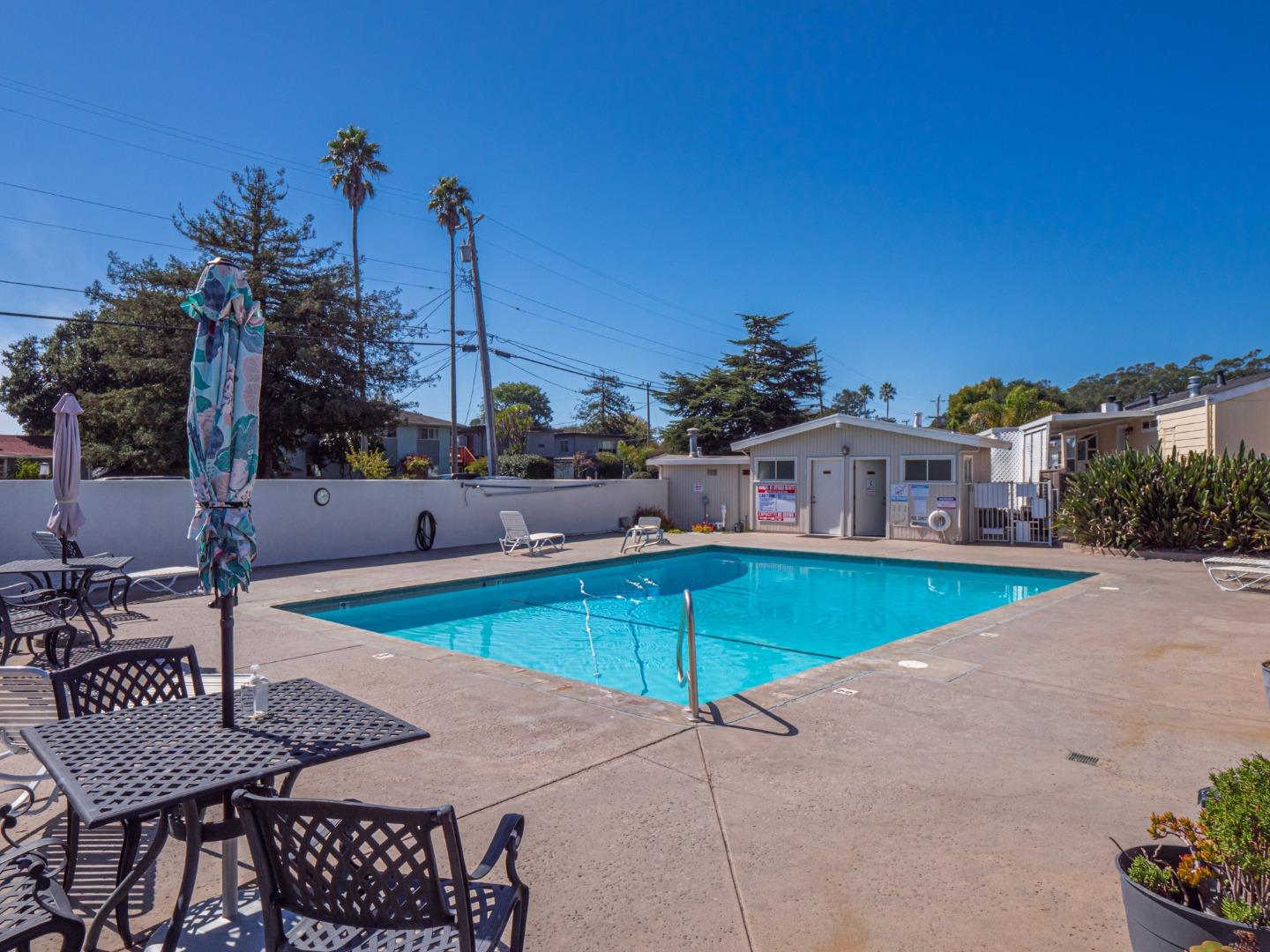 Detail Gallery Image 63 of 74 For 1555 Merrill St #176,  Santa Cruz,  CA 95062 - 2 Beds | 2 Baths
