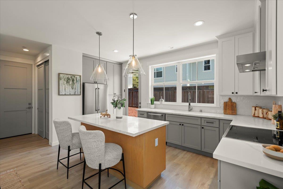 Detail Gallery Image 11 of 49 For 14 Staggi Ct, Soquel,  CA 95073 - 3 Beds | 2/1 Baths