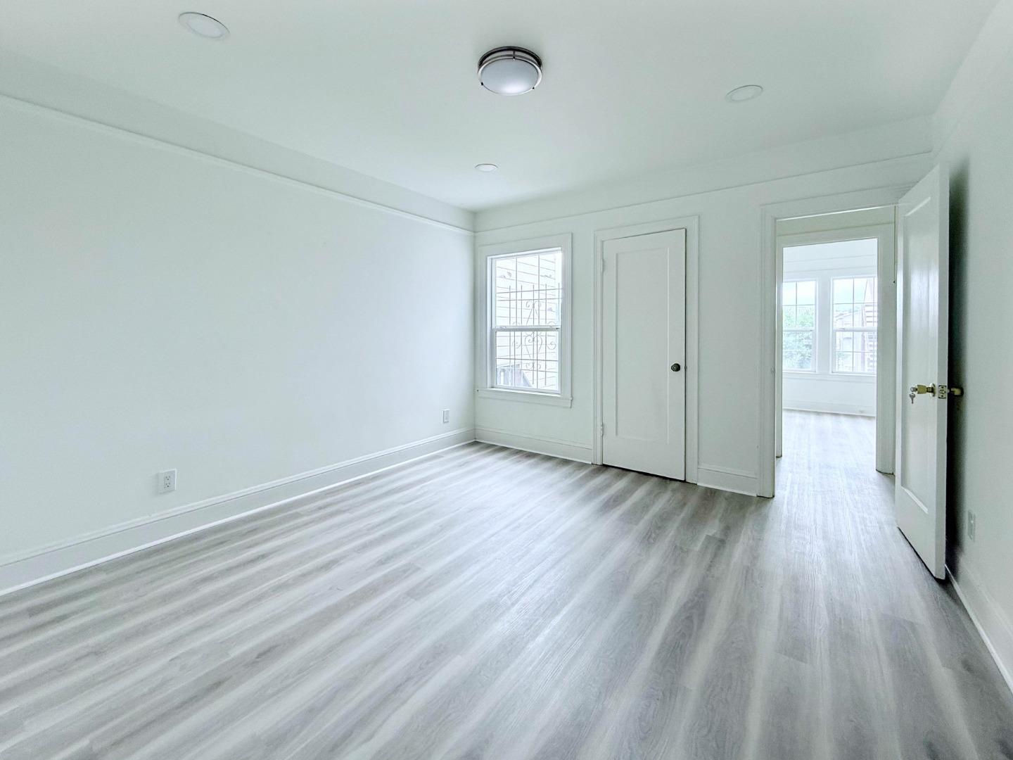 Detail Gallery Image 10 of 12 For 1587 Revere Ave, San Francisco,  CA 94124 - 3 Beds | 2 Baths