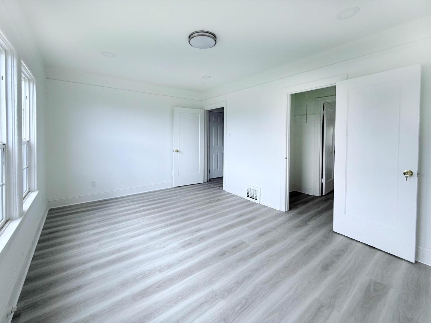 Detail Gallery Image 11 of 12 For 1587 Revere Ave, San Francisco,  CA 94124 - 3 Beds | 2 Baths
