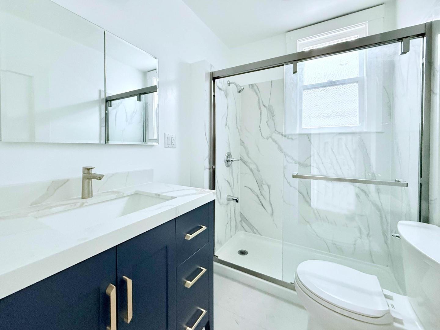 Detail Gallery Image 9 of 12 For 1587 Revere Ave, San Francisco,  CA 94124 - 3 Beds | 2 Baths