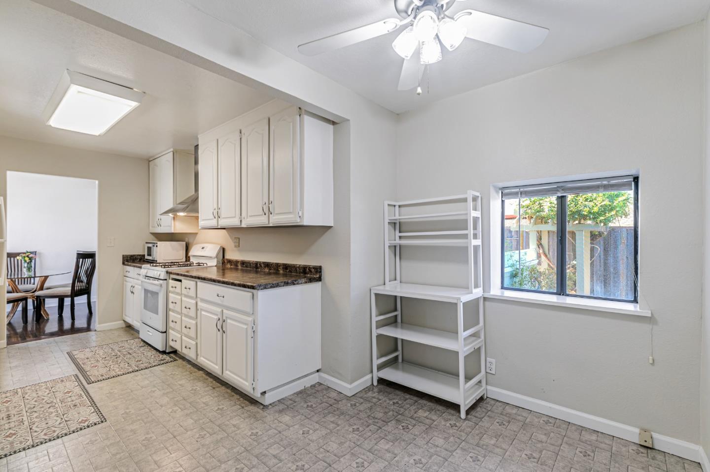 Detail Gallery Image 11 of 24 For 2136 Ventura Pl, Santa Clara,  CA 95051 - 3 Beds | 2 Baths
