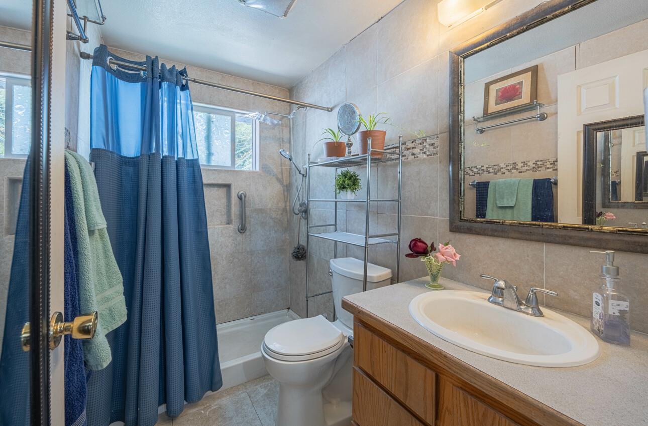 Detail Gallery Image 20 of 21 For 11521 Hidden Hills Rd, Carmel Valley,  CA 93924 - 4 Beds | 3 Baths