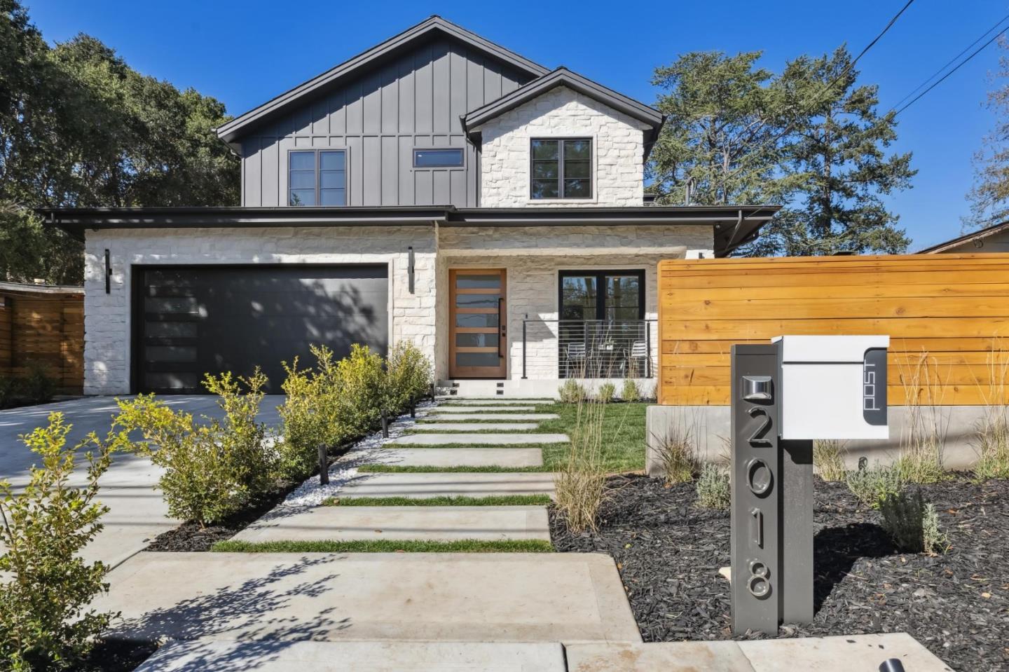 Detail Gallery Image 1 of 55 For 2018 Sand Hill Rd, Menlo Park,  CA 94025 - 5 Beds | 4/1 Baths