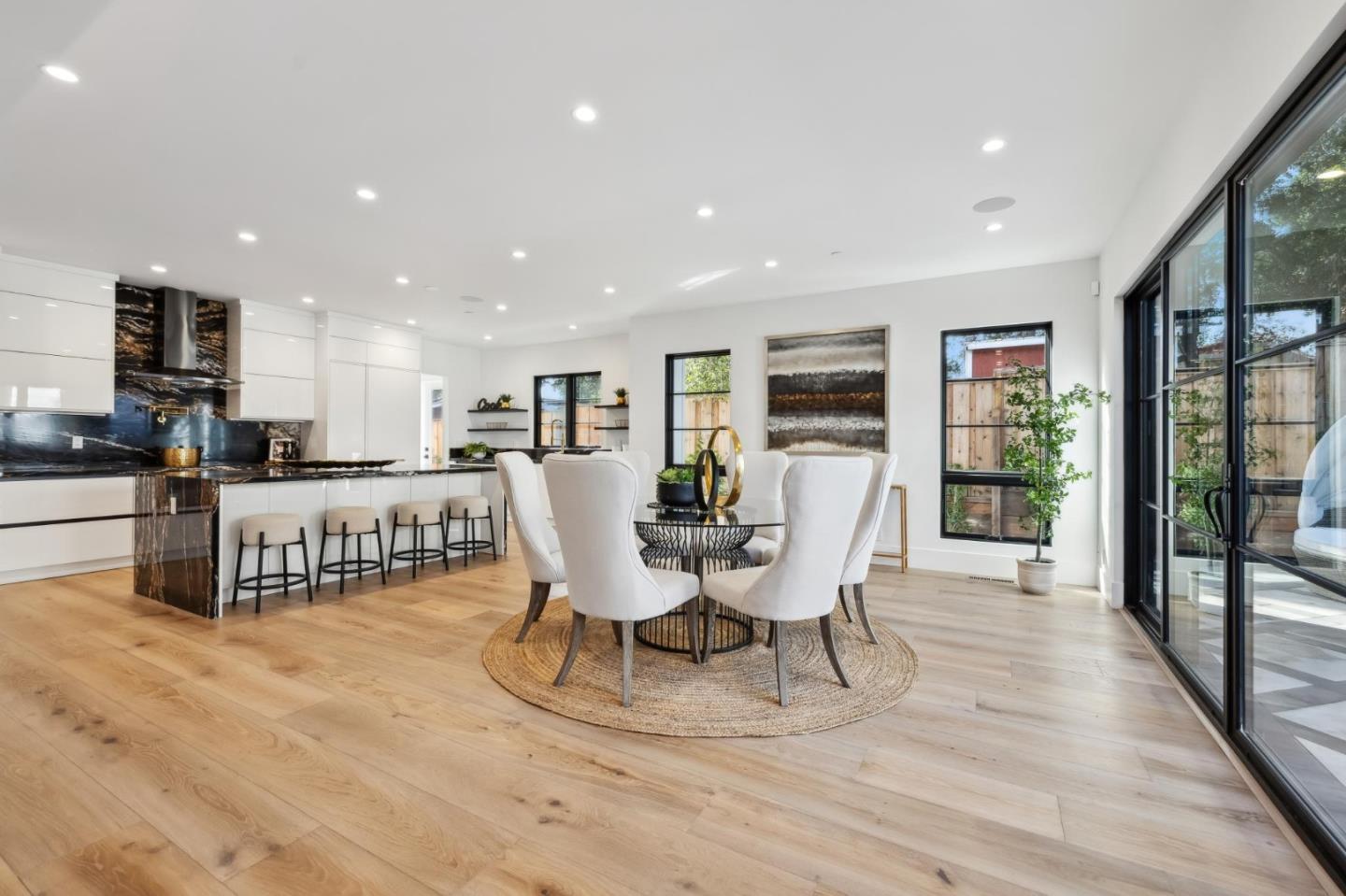 Detail Gallery Image 12 of 55 For 2018 Sand Hill Rd, Menlo Park,  CA 94025 - 5 Beds | 4/1 Baths