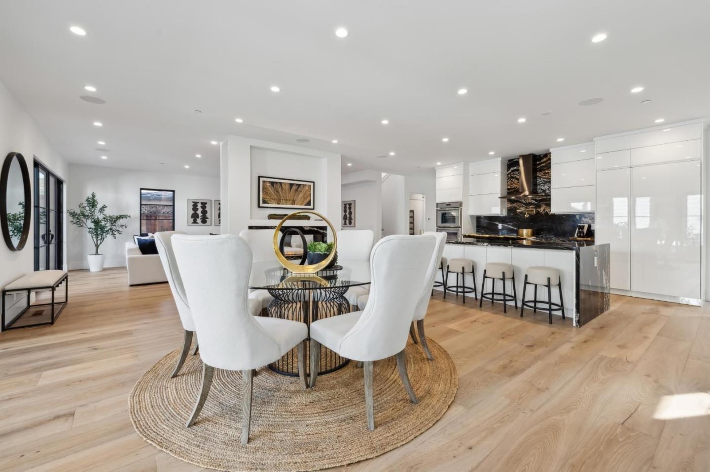 Detail Gallery Image 14 of 55 For 2018 Sand Hill Rd, Menlo Park,  CA 94025 - 5 Beds | 4/1 Baths