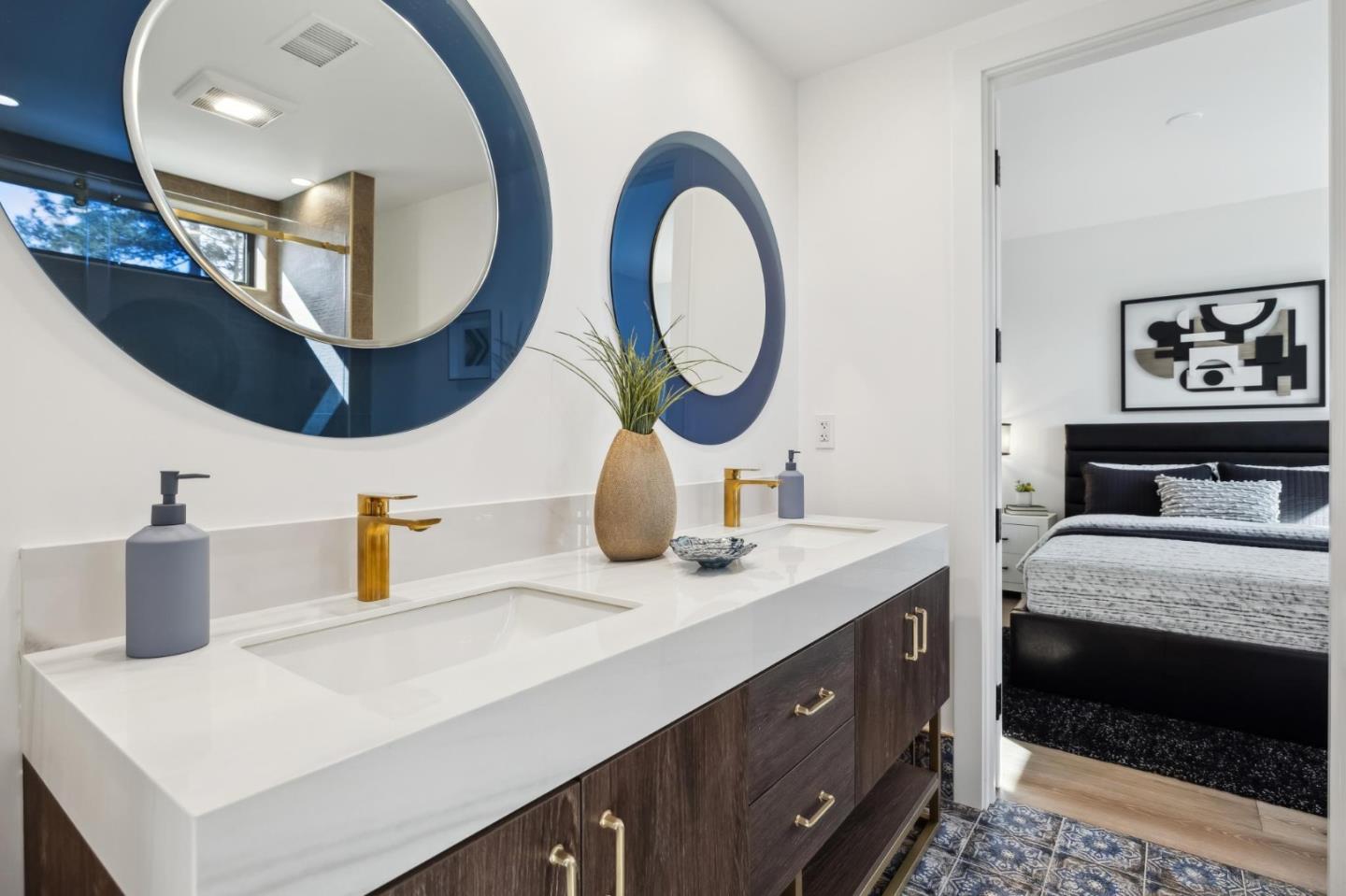 Detail Gallery Image 37 of 55 For 2018 Sand Hill Rd, Menlo Park,  CA 94025 - 5 Beds | 4/1 Baths