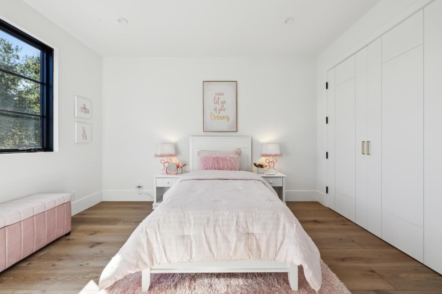 Detail Gallery Image 39 of 55 For 2018 Sand Hill Rd, Menlo Park,  CA 94025 - 5 Beds | 4/1 Baths