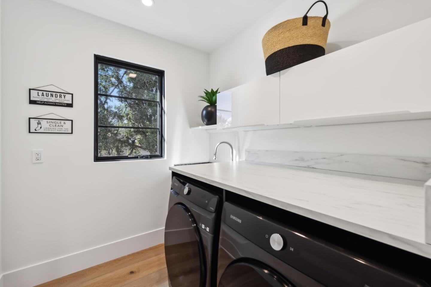 Detail Gallery Image 42 of 55 For 2018 Sand Hill Rd, Menlo Park,  CA 94025 - 5 Beds | 4/1 Baths