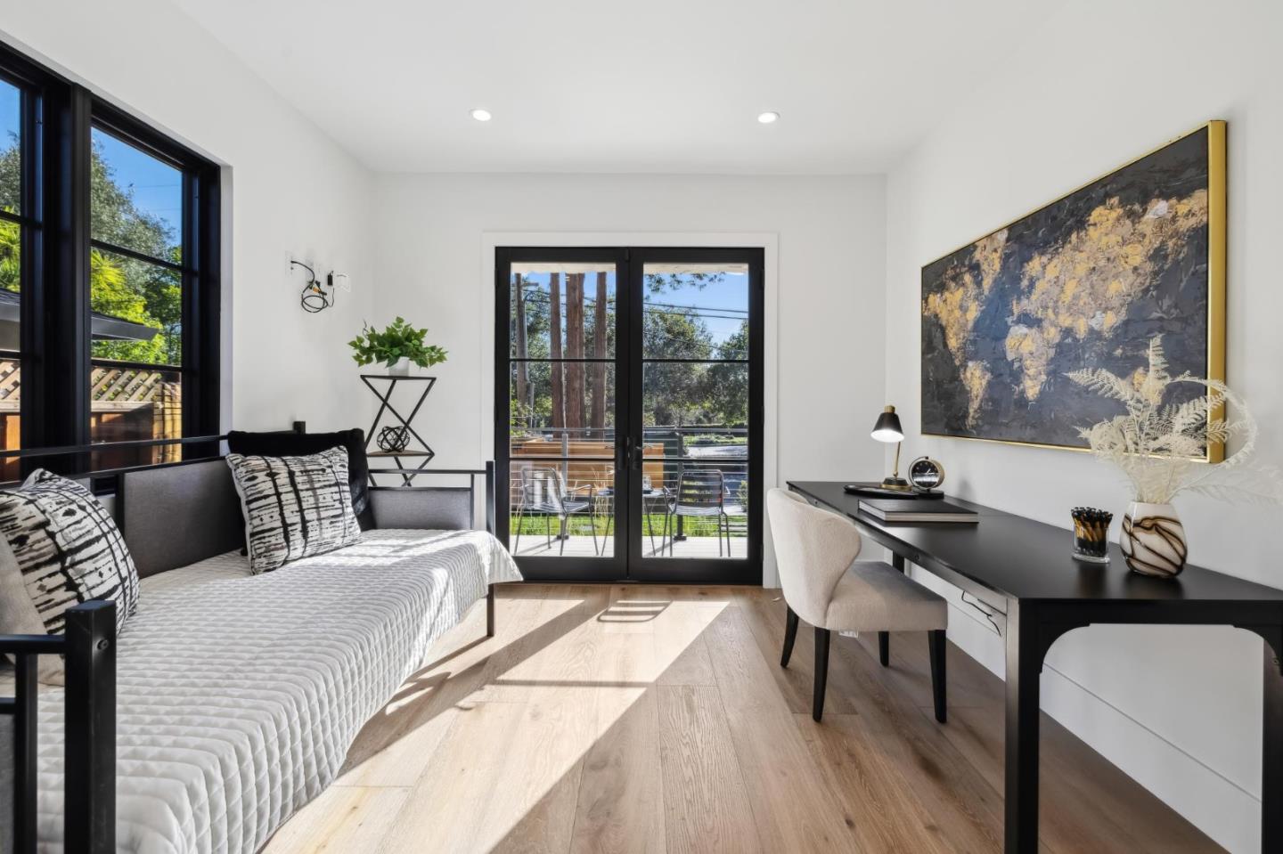 Detail Gallery Image 5 of 55 For 2018 Sand Hill Rd, Menlo Park,  CA 94025 - 5 Beds | 4/1 Baths