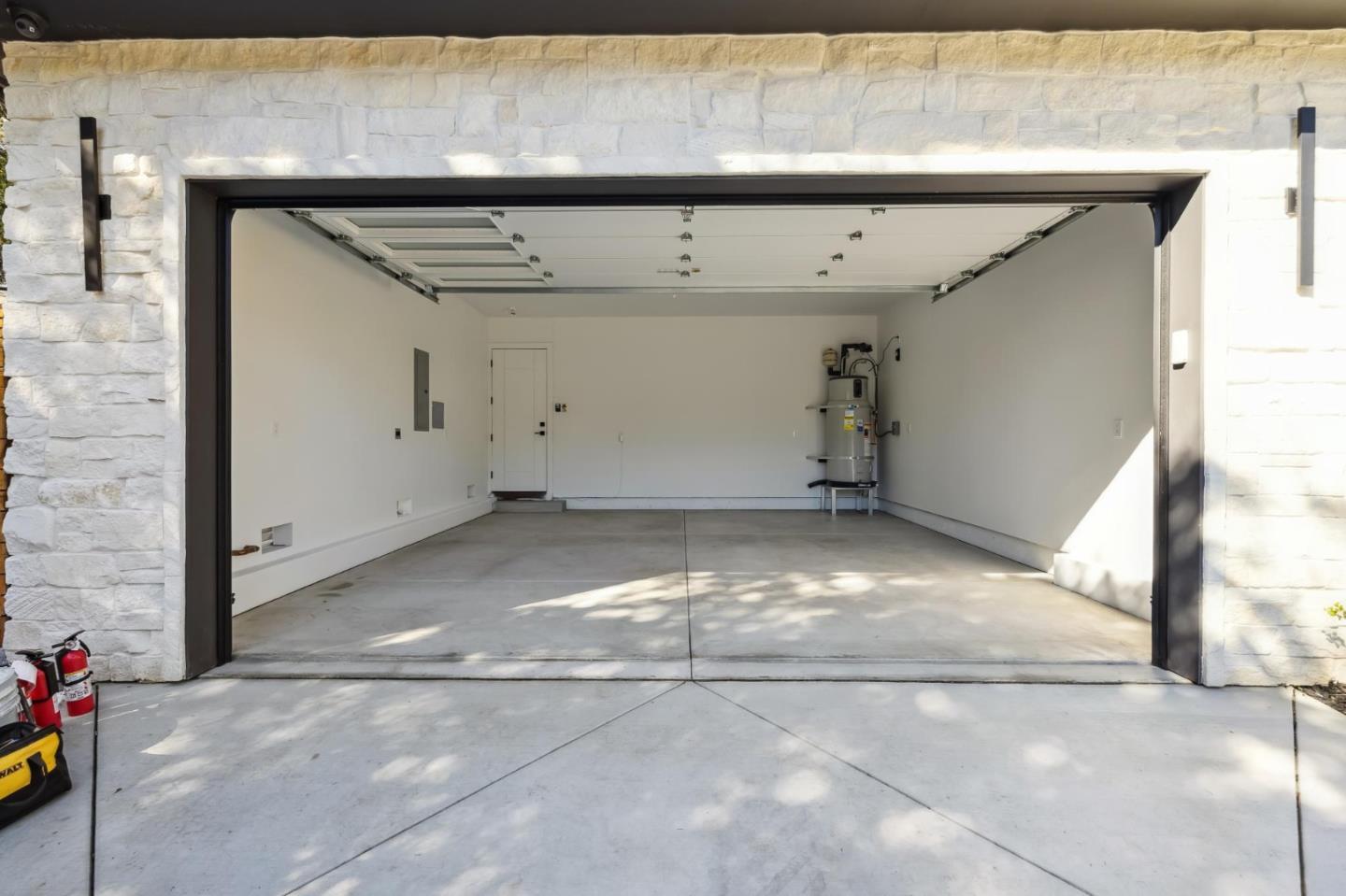Detail Gallery Image 54 of 55 For 2018 Sand Hill Rd, Menlo Park,  CA 94025 - 5 Beds | 4/1 Baths
