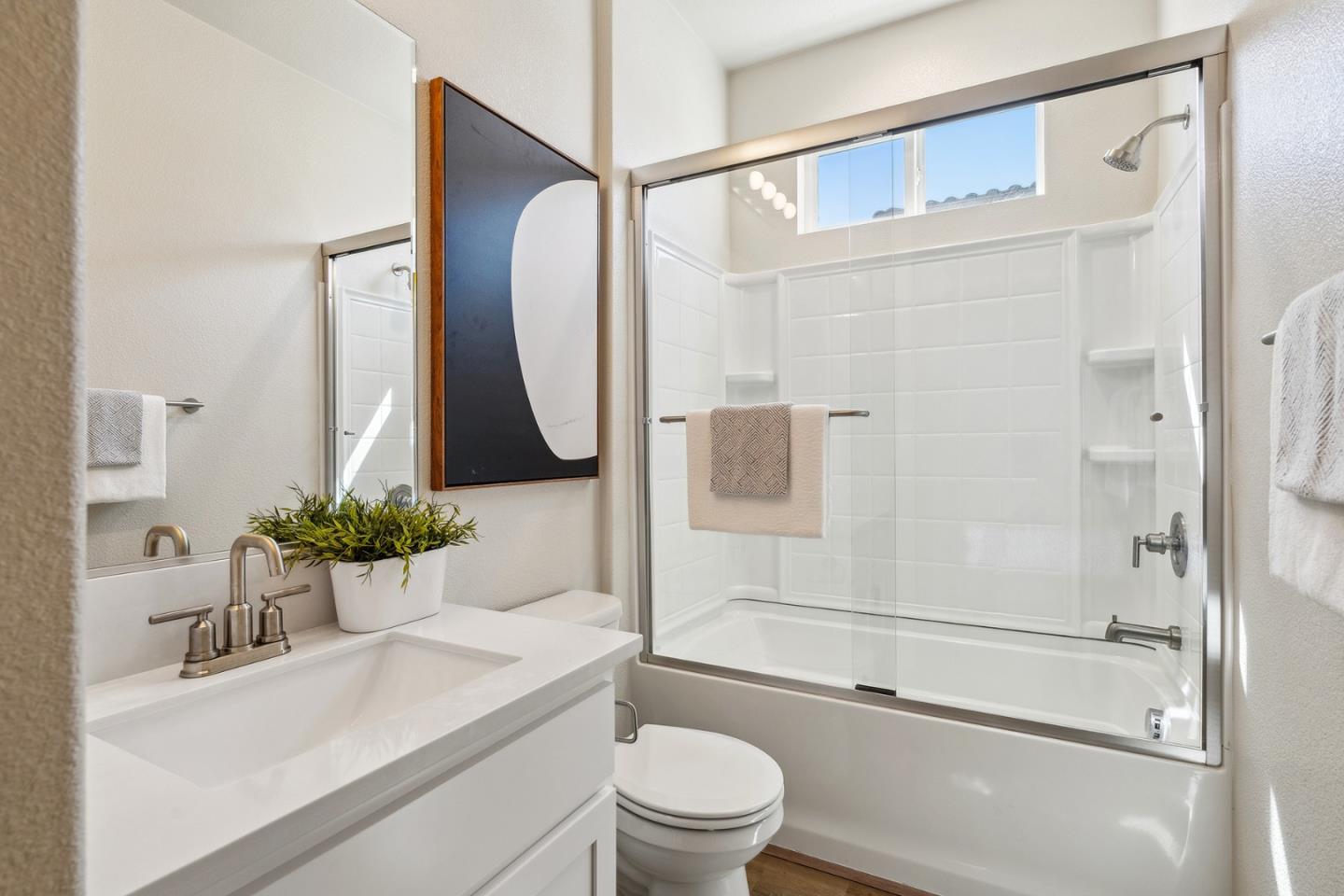 Detail Gallery Image 12 of 74 For 5485 Monte Vista Way, Antioch,  CA 94531 - 4 Beds | 3/1 Baths