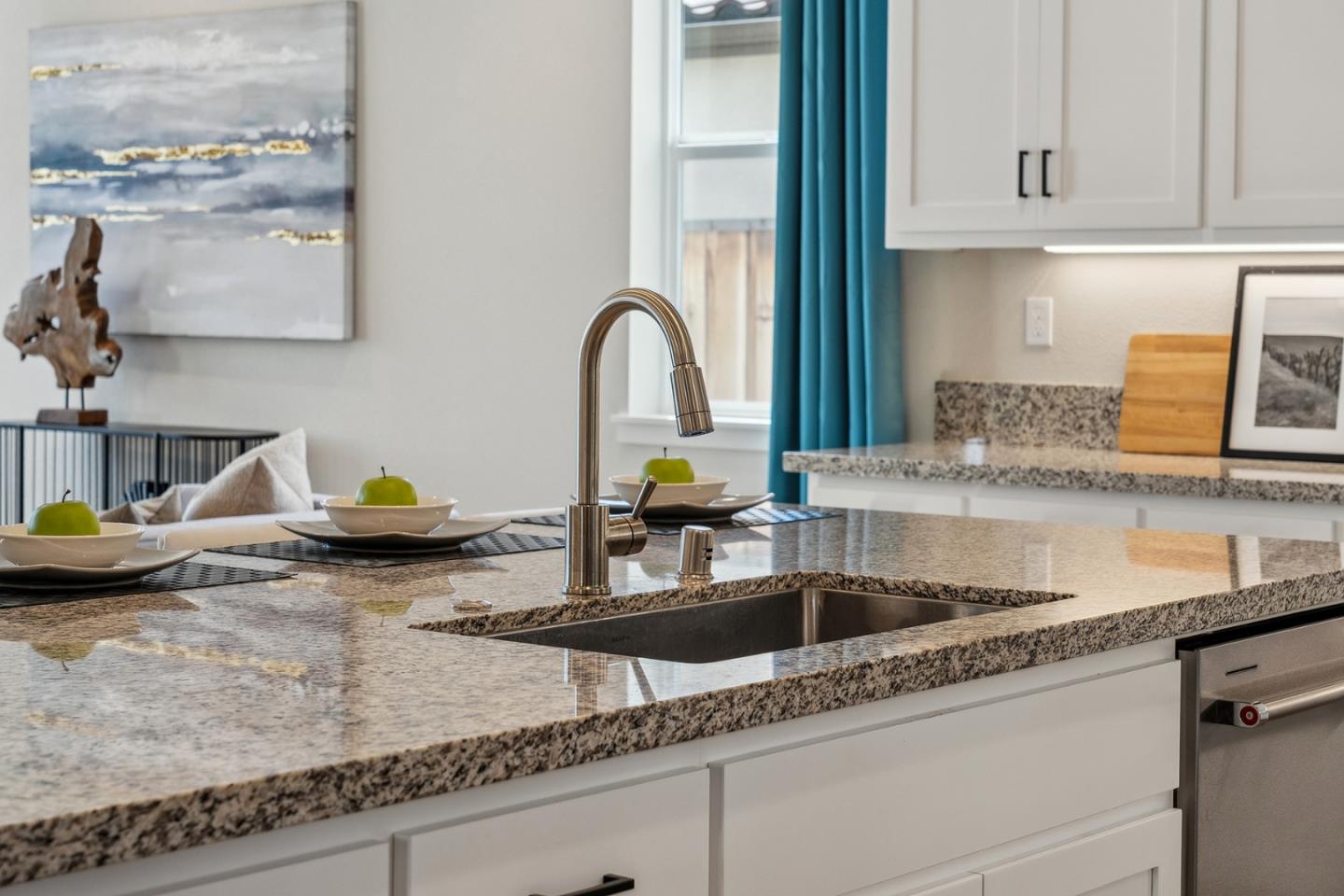 Detail Gallery Image 19 of 74 For 5485 Monte Vista Way, Antioch,  CA 94531 - 4 Beds | 3/1 Baths