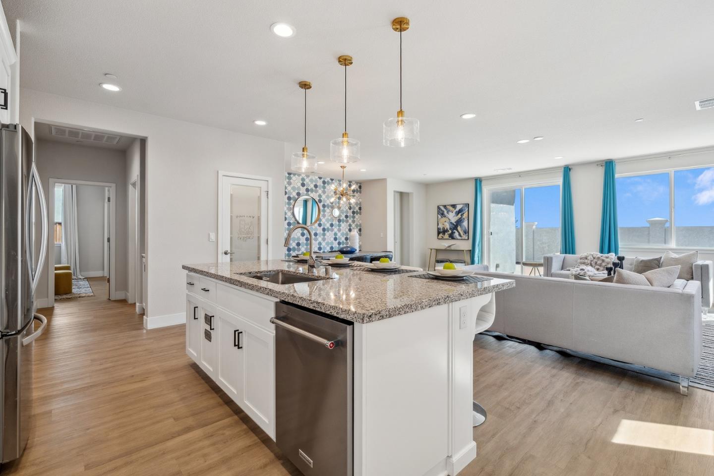 Detail Gallery Image 27 of 74 For 5485 Monte Vista Way, Antioch,  CA 94531 - 4 Beds | 3/1 Baths