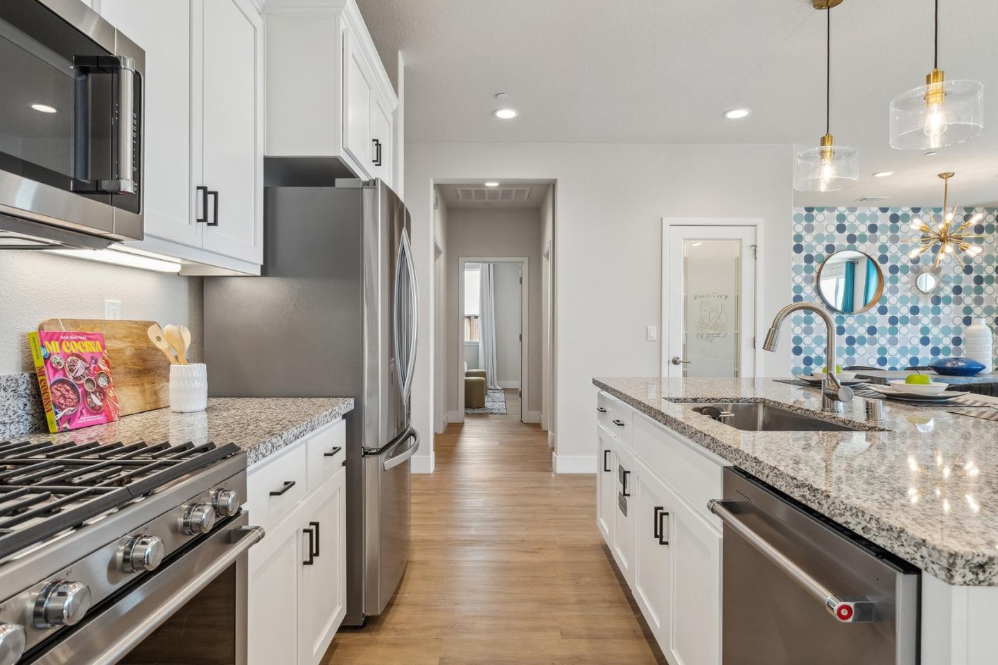 Detail Gallery Image 29 of 74 For 5485 Monte Vista Way, Antioch,  CA 94531 - 4 Beds | 3/1 Baths