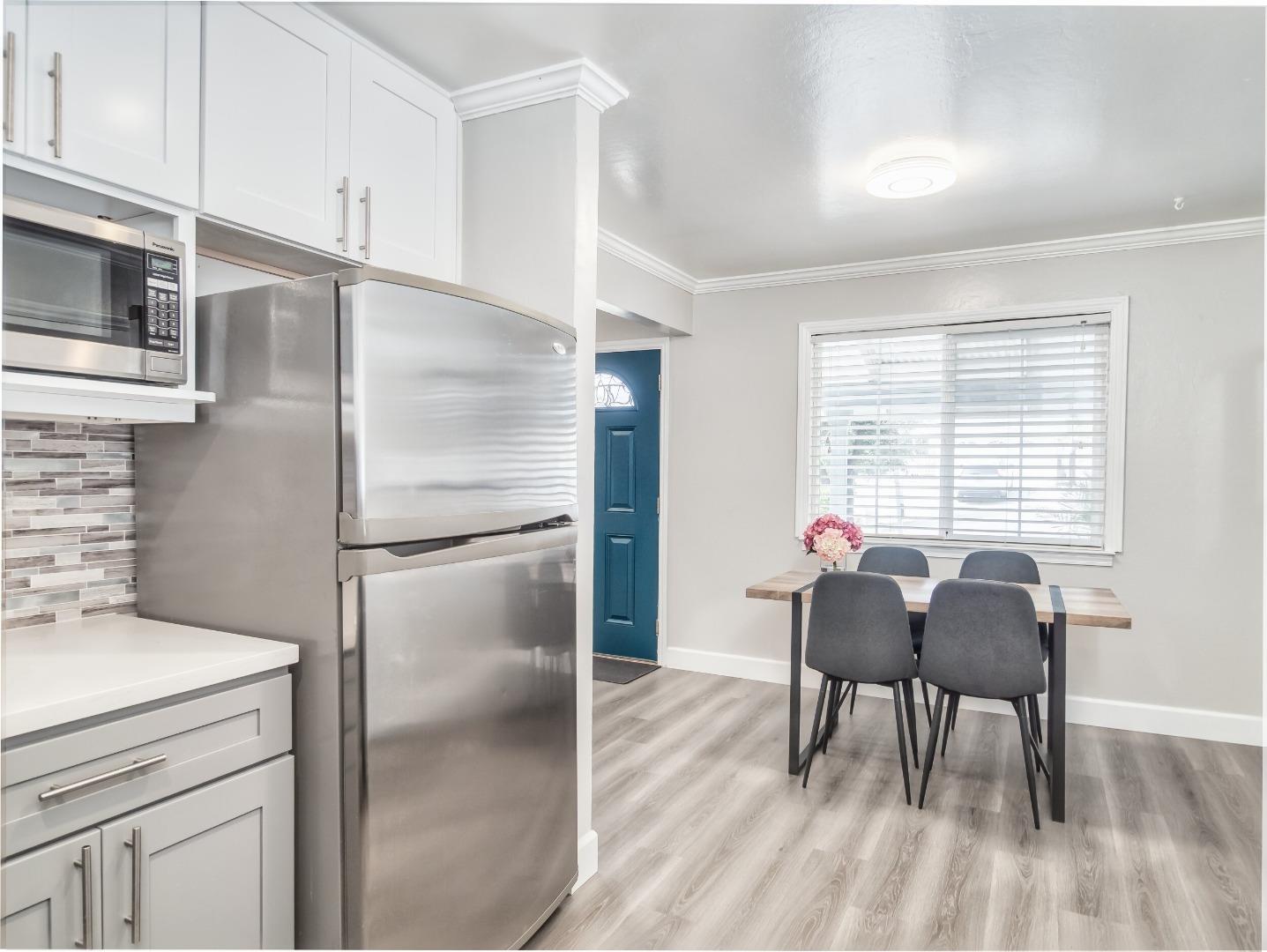 Detail Gallery Image 10 of 32 For 4864 Snow Dr, San Jose,  CA 95111 - 3 Beds | 2 Baths
