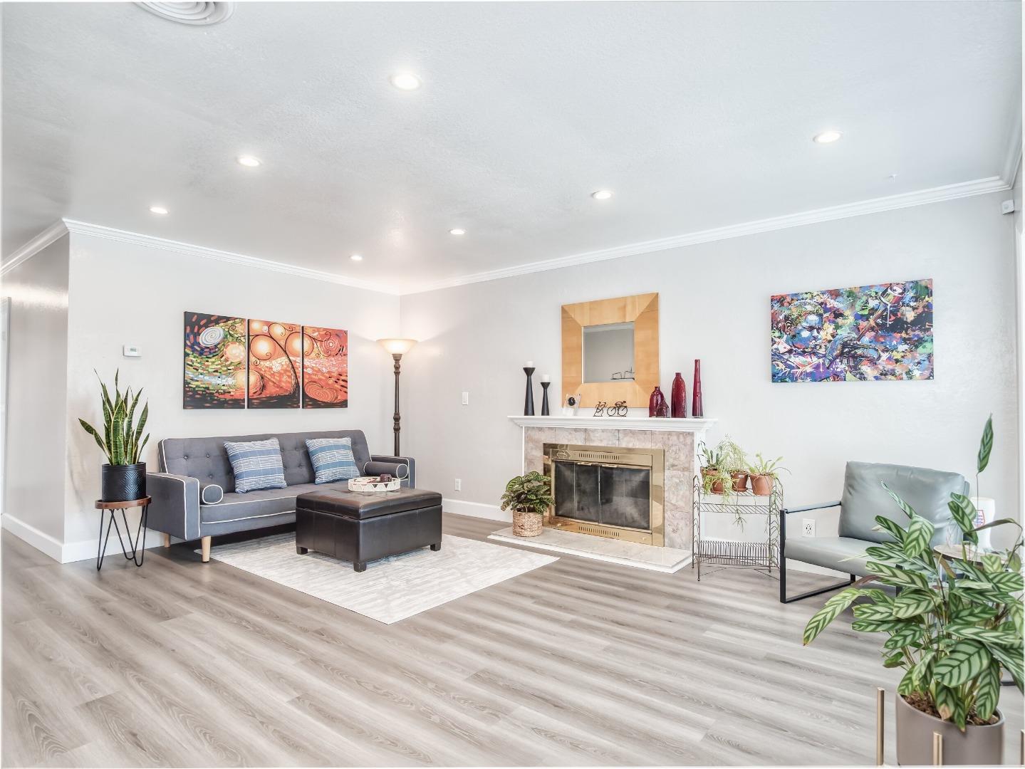 Detail Gallery Image 14 of 32 For 4864 Snow Dr, San Jose,  CA 95111 - 3 Beds | 2 Baths