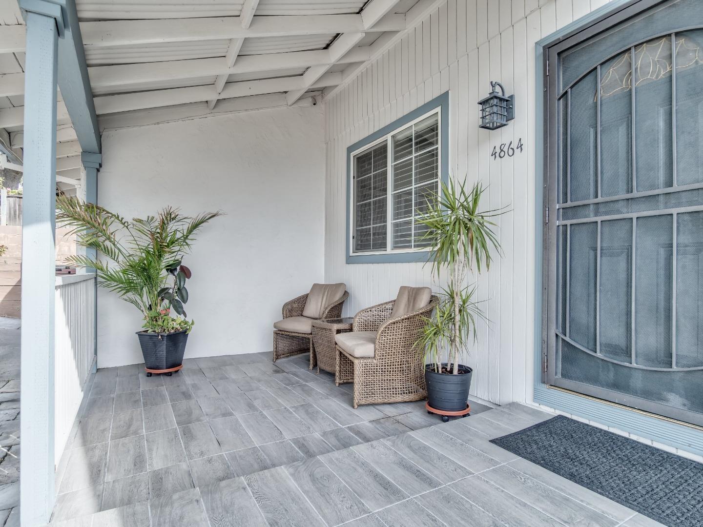 Detail Gallery Image 31 of 32 For 4864 Snow Dr, San Jose,  CA 95111 - 3 Beds | 2 Baths