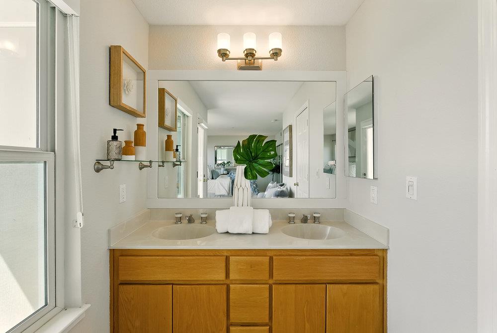 Detail Gallery Image 26 of 37 For 1023 Rudder Ln, Foster City,  CA 94404 - 2 Beds | 2 Baths