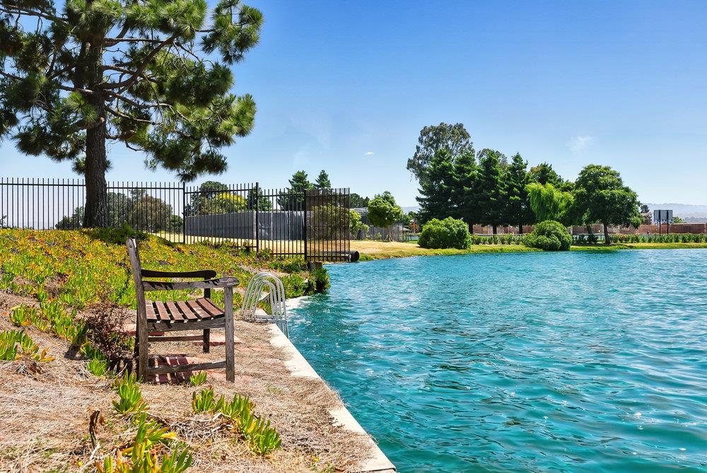 Detail Gallery Image 34 of 37 For 1023 Rudder Ln, Foster City,  CA 94404 - 2 Beds | 2 Baths