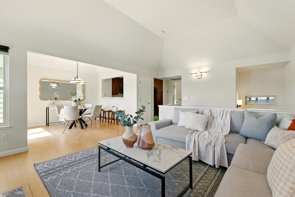 Detail Gallery Image 8 of 37 For 1023 Rudder Ln, Foster City,  CA 94404 - 2 Beds | 2 Baths