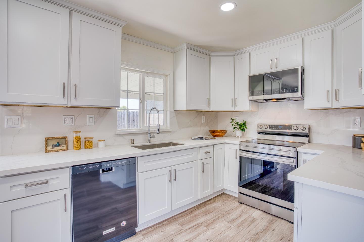 Detail Gallery Image 9 of 40 For 4428 Doane St, Fremont,  CA 94538 - 4 Beds | 3 Baths