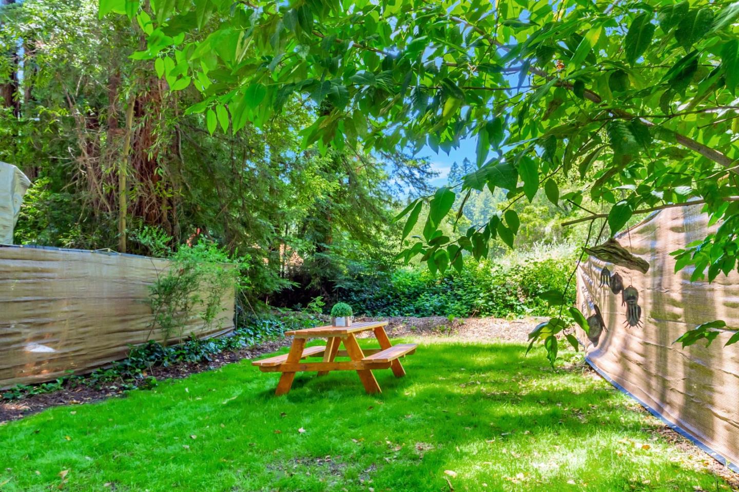 Detail Gallery Image 14 of 29 For 265 Brown Gables Rd #24,  Ben Lomond,  CA 95005 - 2 Beds | 1 Baths