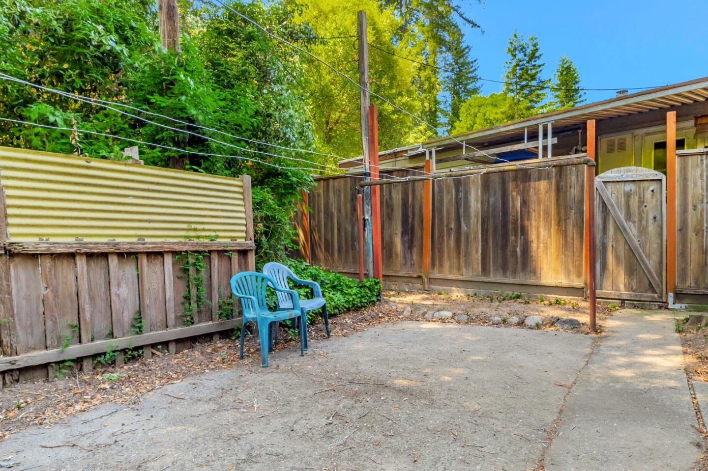 Detail Gallery Image 21 of 29 For 265 Brown Gables Rd #24,  Ben Lomond,  CA 95005 - 2 Beds | 1 Baths