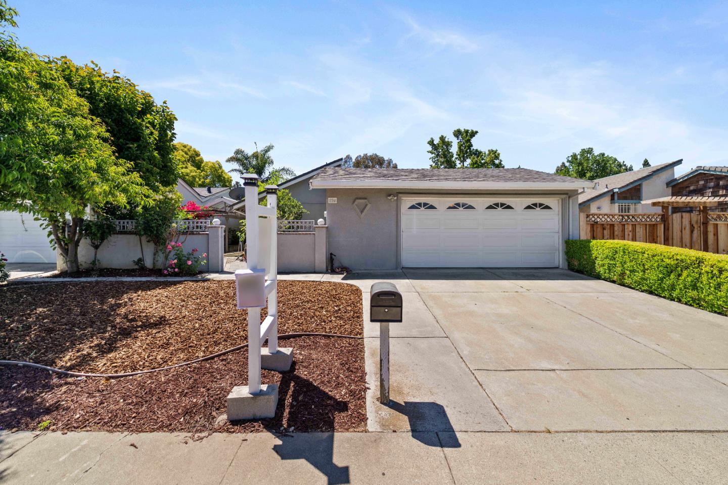 Detail Gallery Image 1 of 33 For 224 Cheris Dr, San Jose,  CA 95123 - 4 Beds | 2 Baths