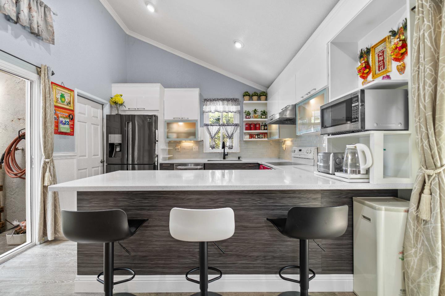 Detail Gallery Image 11 of 33 For 224 Cheris Dr, San Jose,  CA 95123 - 4 Beds | 2 Baths