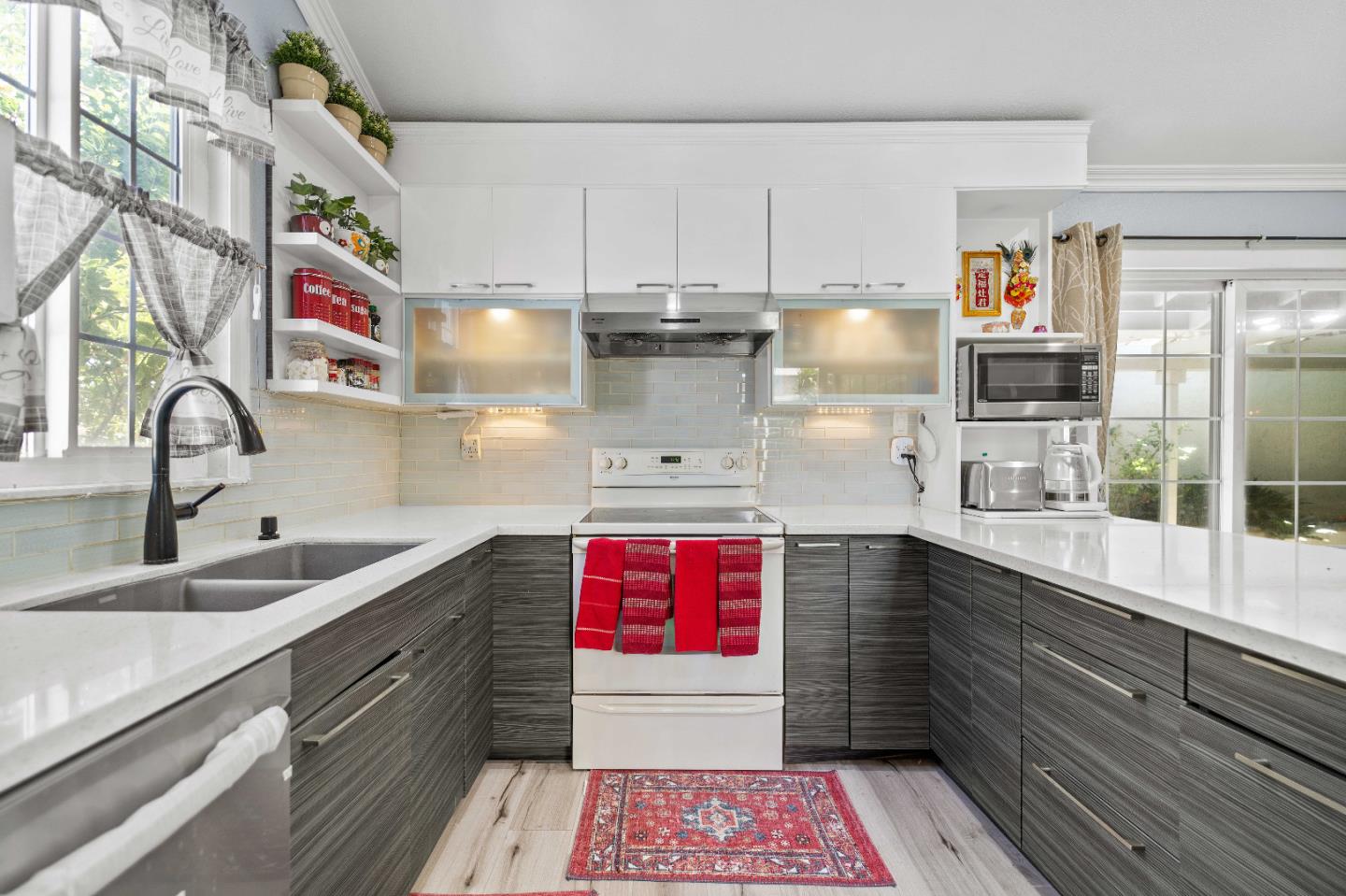Detail Gallery Image 13 of 33 For 224 Cheris Dr, San Jose,  CA 95123 - 4 Beds | 2 Baths