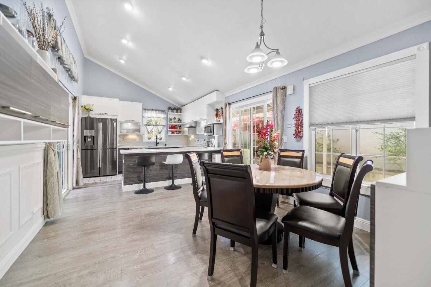Detail Gallery Image 9 of 33 For 224 Cheris Dr, San Jose,  CA 95123 - 4 Beds | 2 Baths