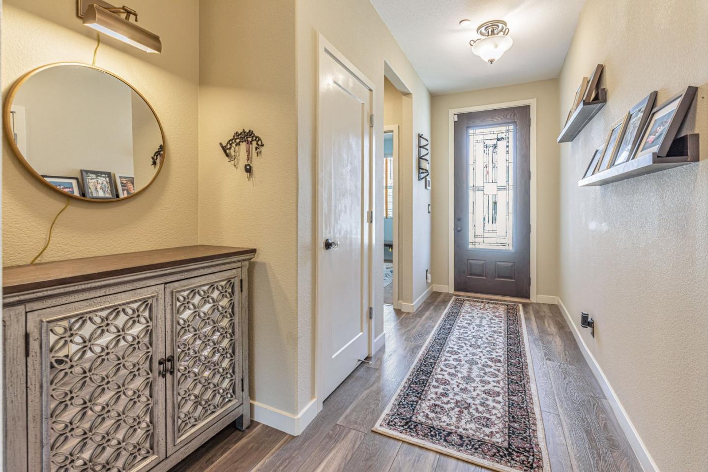 Detail Gallery Image 18 of 51 For 1300 Qualteri Way, Gilroy,  CA 95020 - 5 Beds | 3 Baths