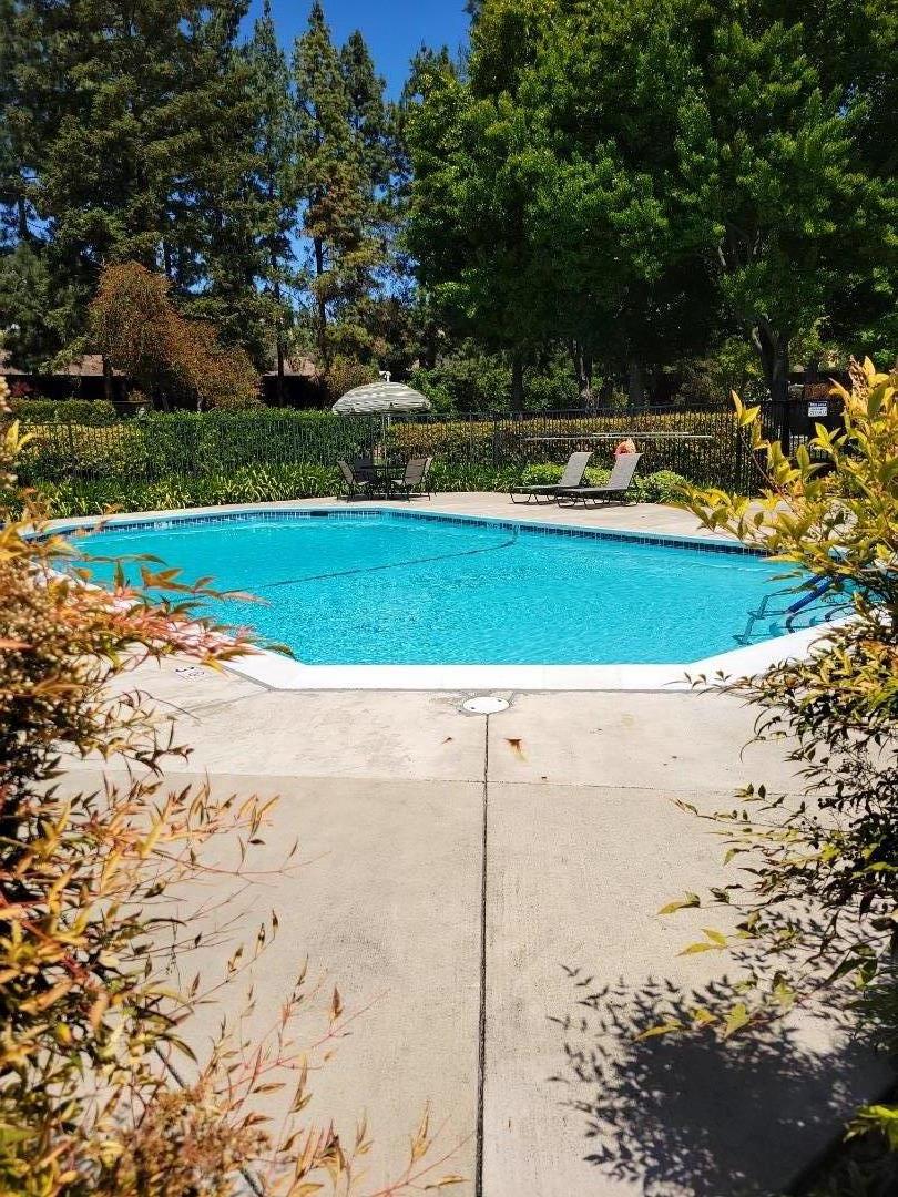 Detail Gallery Image 12 of 16 For 548 Mill Pond Dr #548,  San Jose,  CA 95125 - 2 Beds | 2 Baths