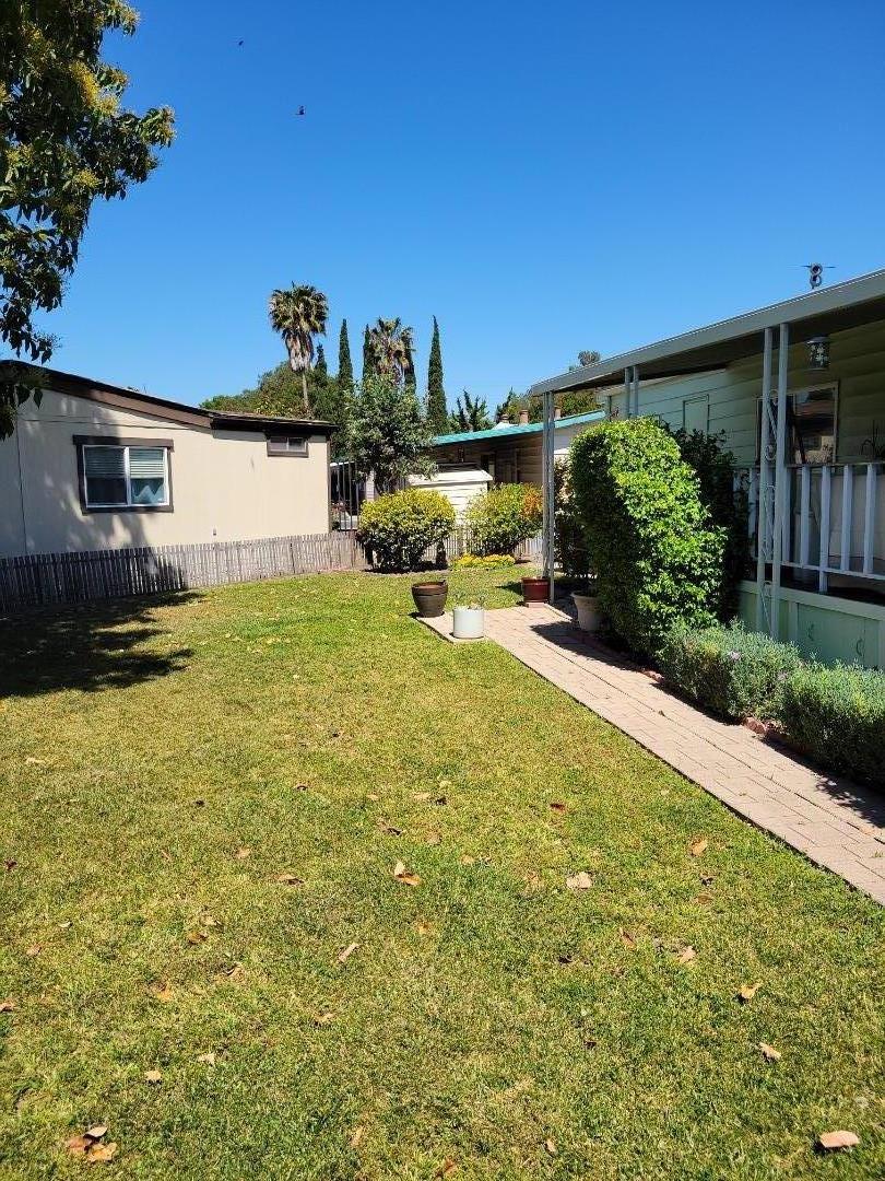 Detail Gallery Image 2 of 16 For 548 Mill Pond Dr #548,  San Jose,  CA 95125 - 2 Beds | 2 Baths
