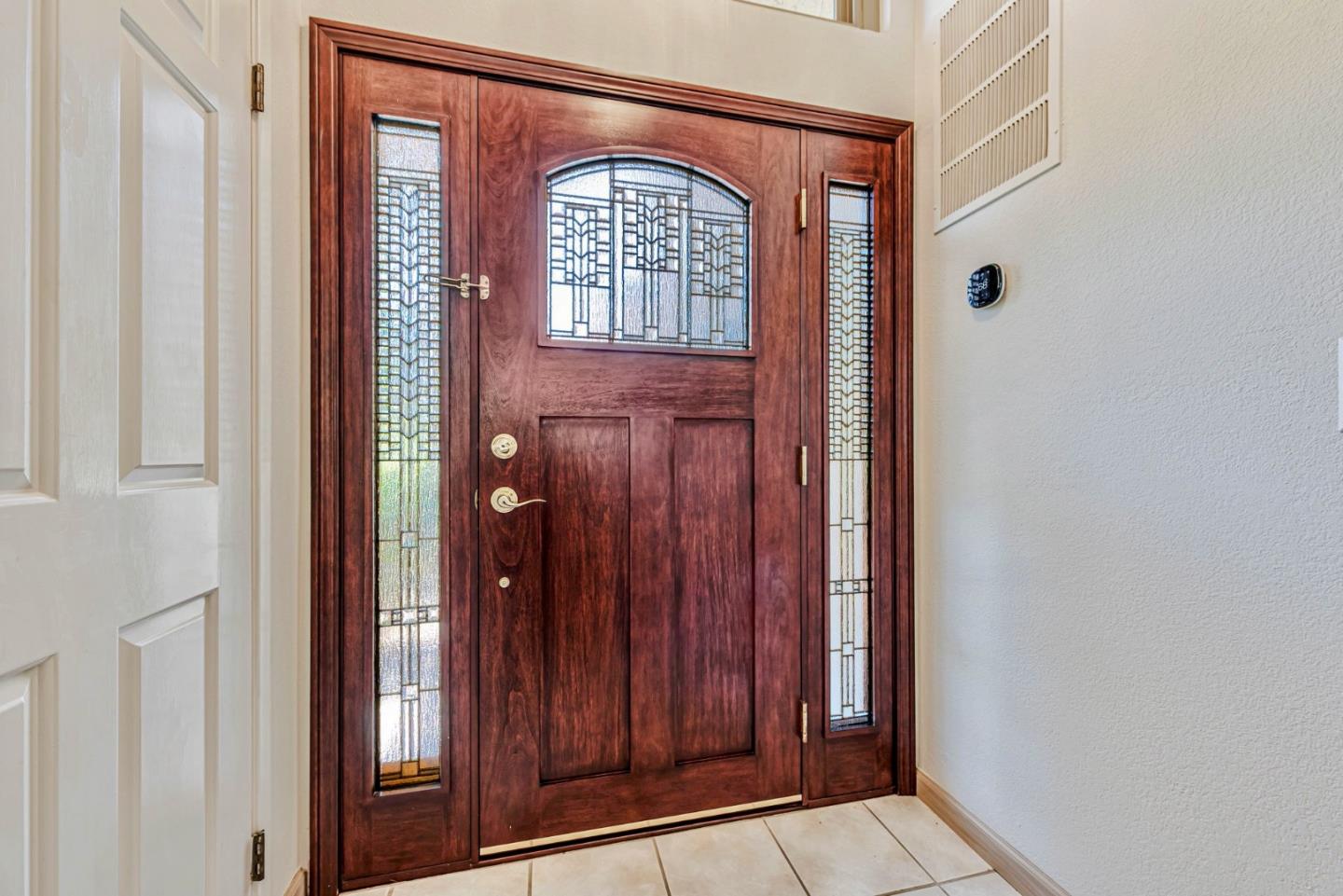 Detail Gallery Image 10 of 99 For 663 Lambeth Ct, Sunnyvale,  CA 94087 - 4 Beds | 3 Baths