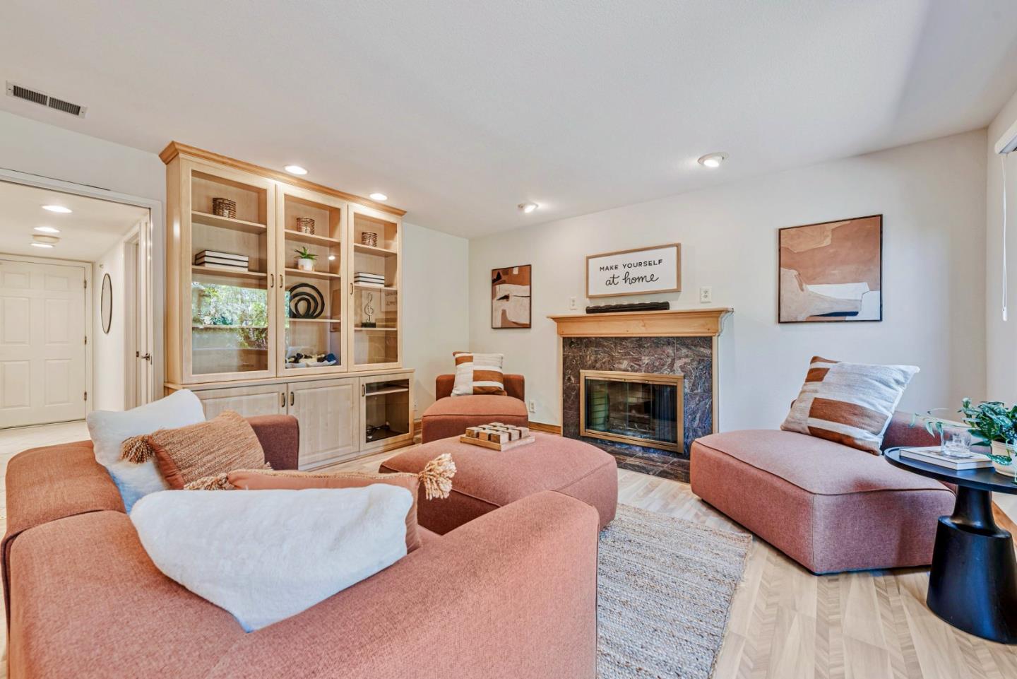 Detail Gallery Image 27 of 99 For 663 Lambeth Ct, Sunnyvale,  CA 94087 - 4 Beds | 3 Baths