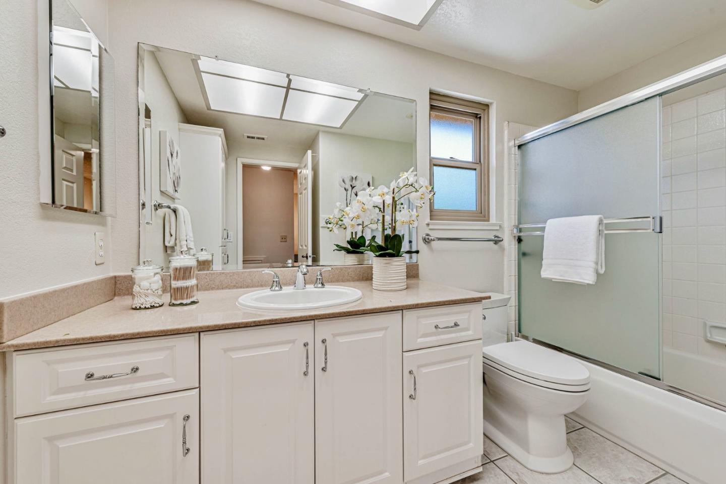 Detail Gallery Image 42 of 99 For 663 Lambeth Ct, Sunnyvale,  CA 94087 - 4 Beds | 3 Baths