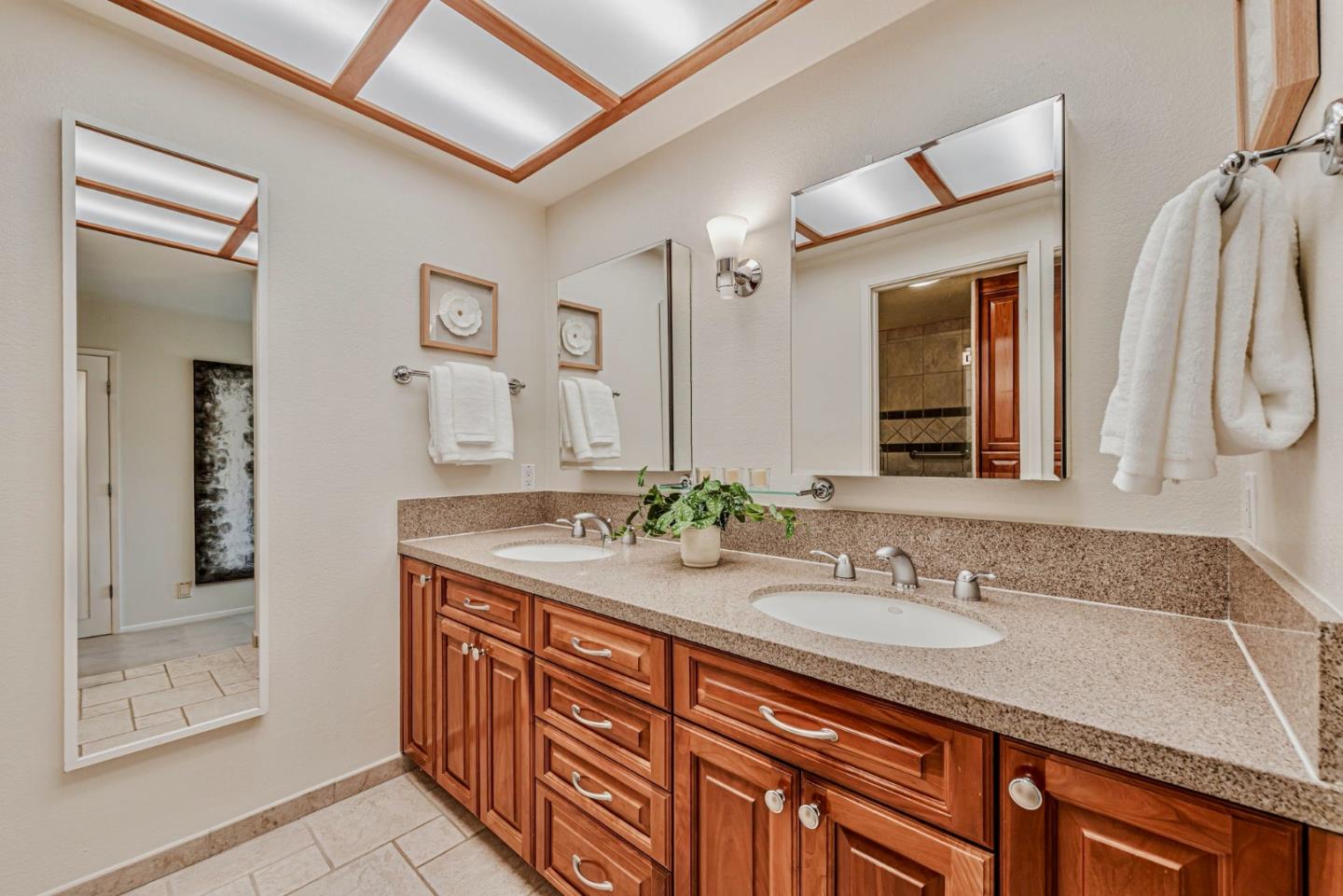 Detail Gallery Image 46 of 99 For 663 Lambeth Ct, Sunnyvale,  CA 94087 - 4 Beds | 3 Baths