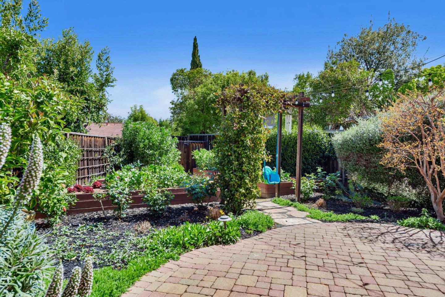 Detail Gallery Image 60 of 99 For 663 Lambeth Ct, Sunnyvale,  CA 94087 - 4 Beds | 3 Baths