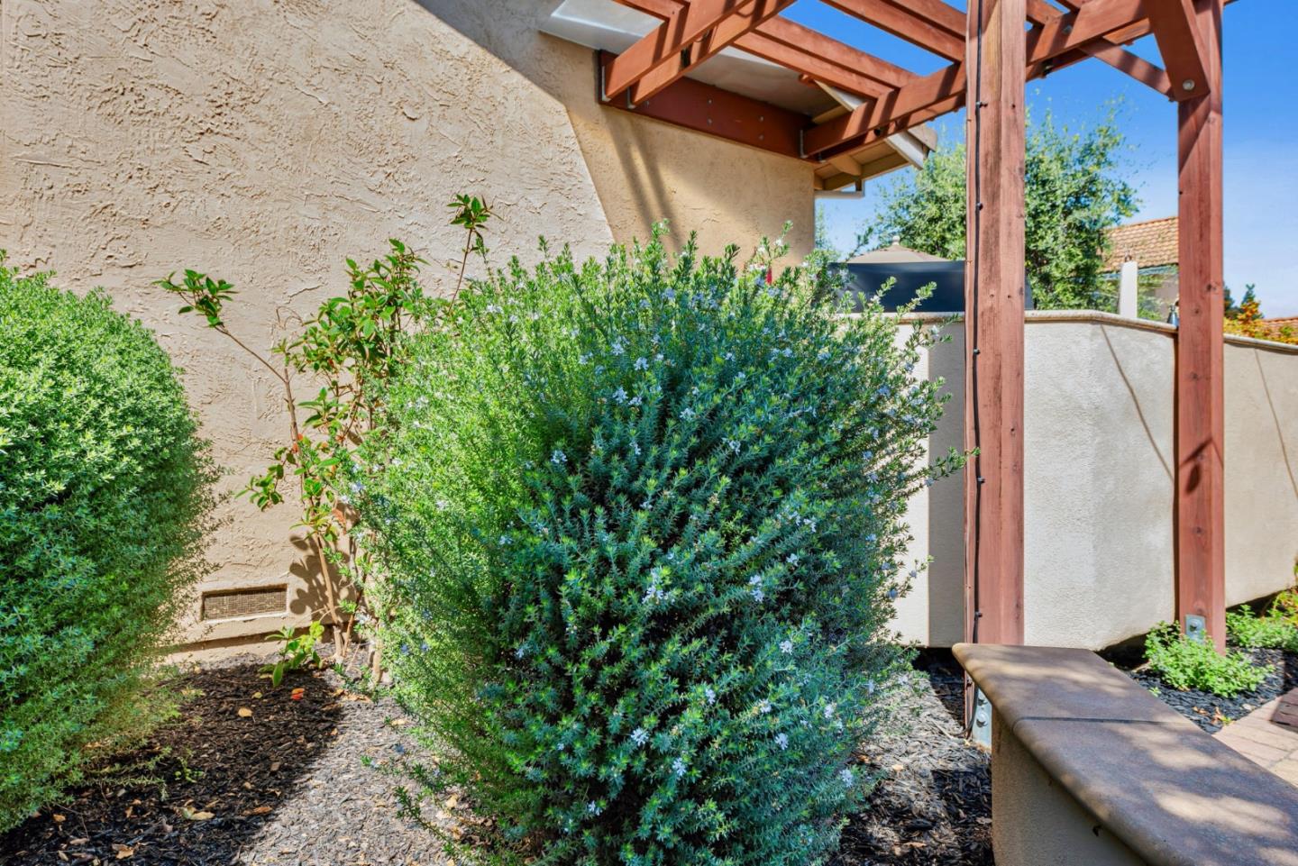 Detail Gallery Image 61 of 99 For 663 Lambeth Ct, Sunnyvale,  CA 94087 - 4 Beds | 3 Baths