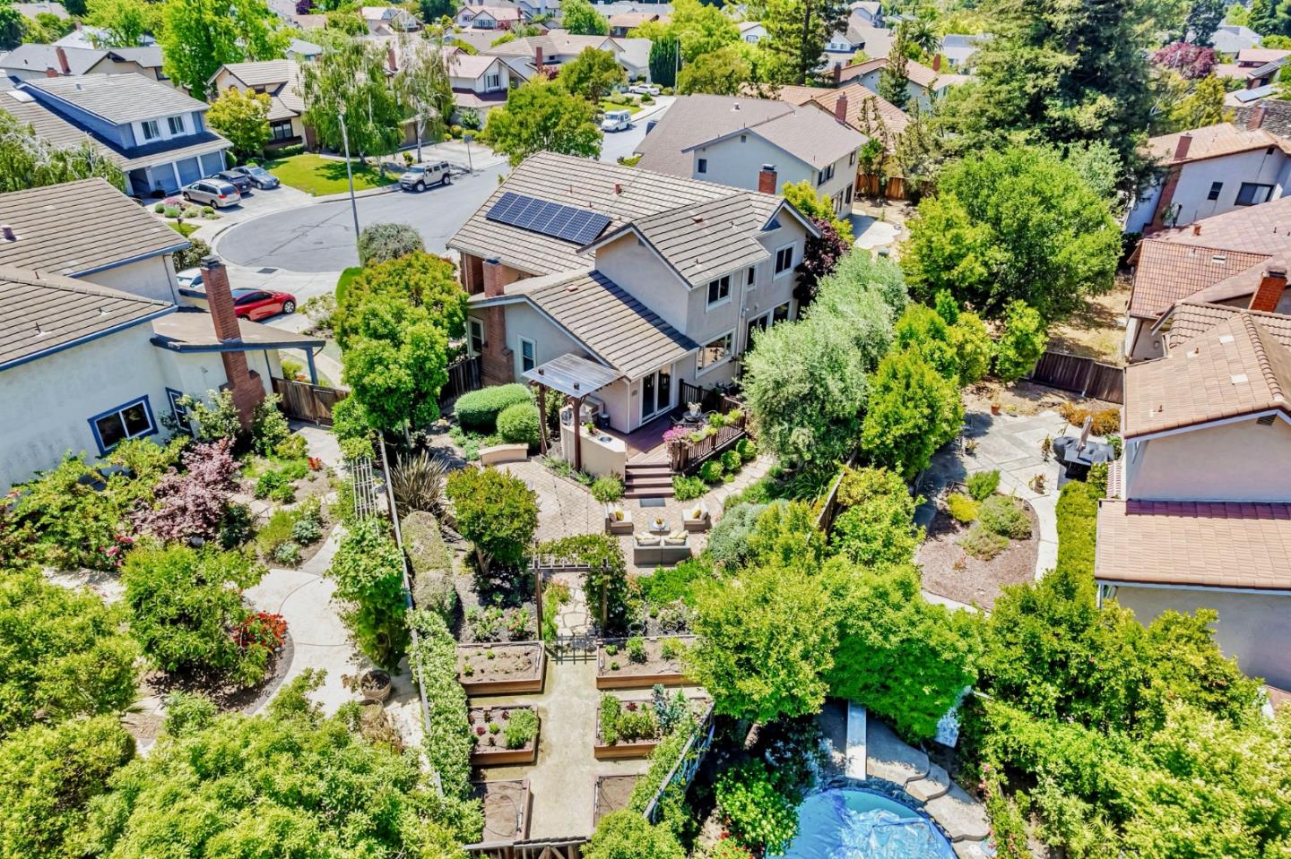Detail Gallery Image 79 of 99 For 663 Lambeth Ct, Sunnyvale,  CA 94087 - 4 Beds | 3 Baths