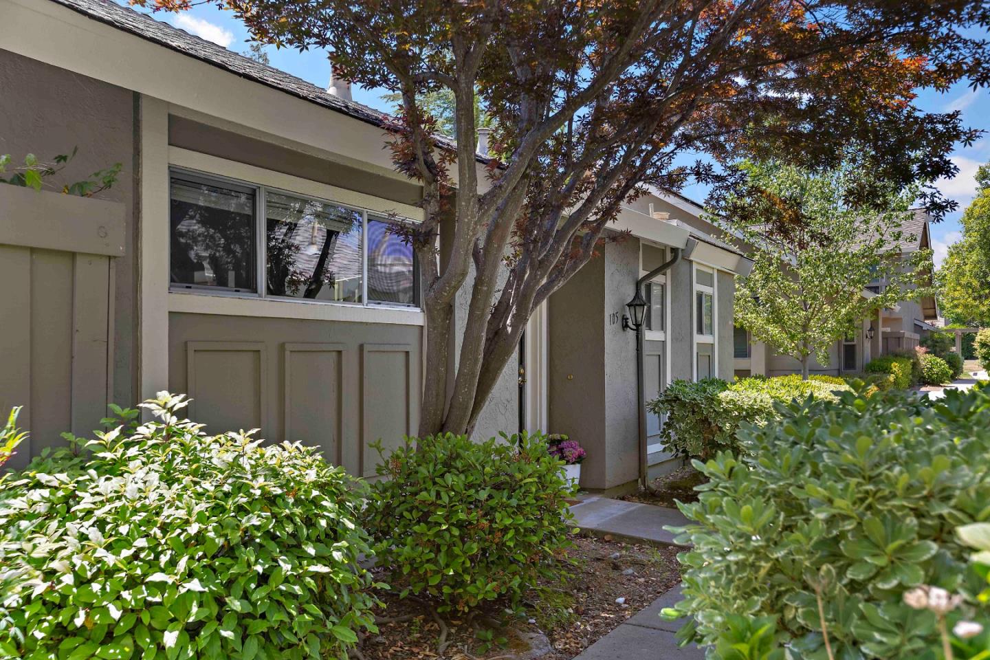 Detail Gallery Image 3 of 47 For 105 Milmar Way, Los Gatos,  CA 95032 - 2 Beds | 2 Baths