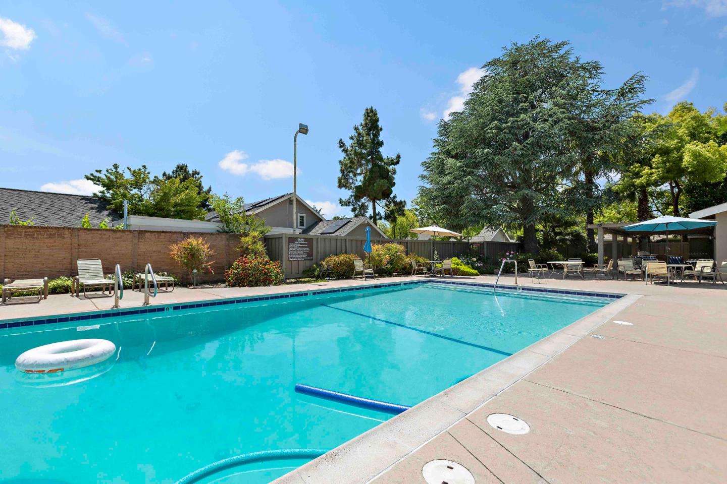 Detail Gallery Image 43 of 47 For 105 Milmar Way, Los Gatos,  CA 95032 - 2 Beds | 2 Baths