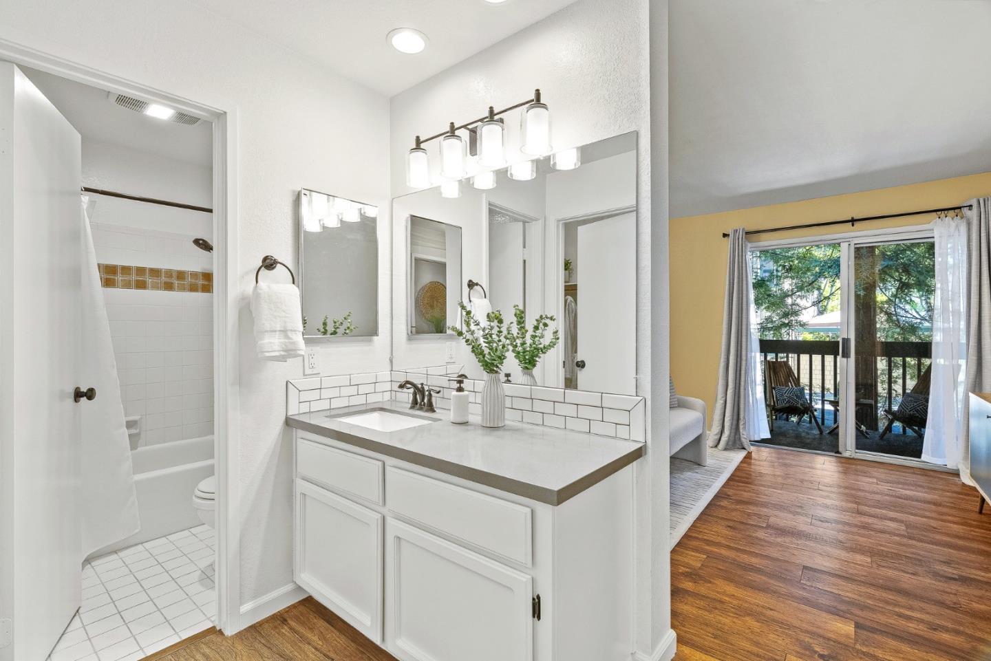 Detail Gallery Image 11 of 28 For 374 Union Ave #C,  Campbell,  CA 95008 - 1 Beds | 1 Baths