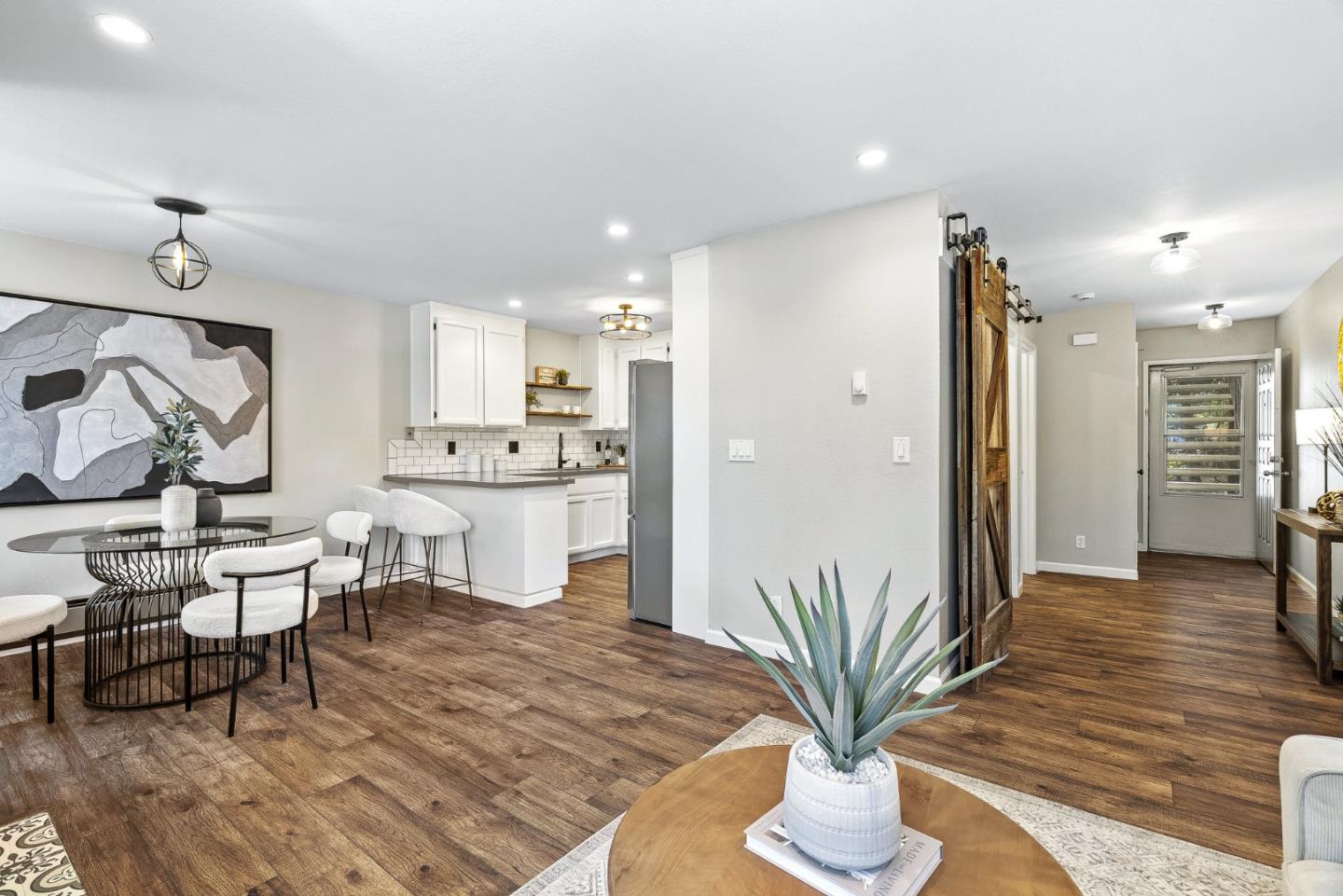 Detail Gallery Image 4 of 28 For 374 Union Ave #C,  Campbell,  CA 95008 - 1 Beds | 1 Baths