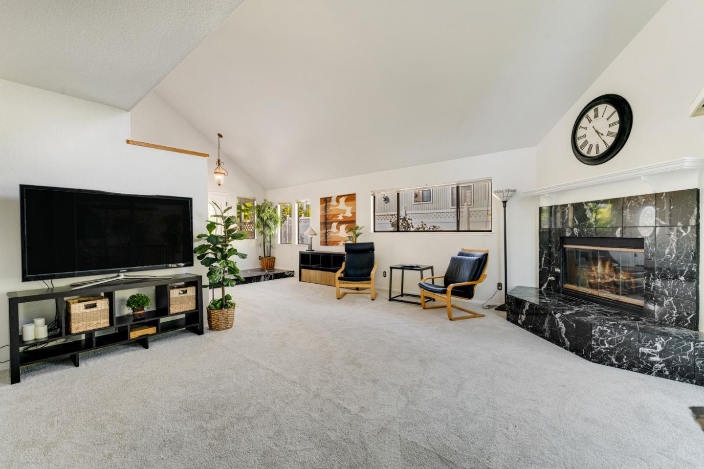 Detail Gallery Image 12 of 38 For 106 Madeline Dr, Aptos,  CA 95003 - 3 Beds | 2/1 Baths