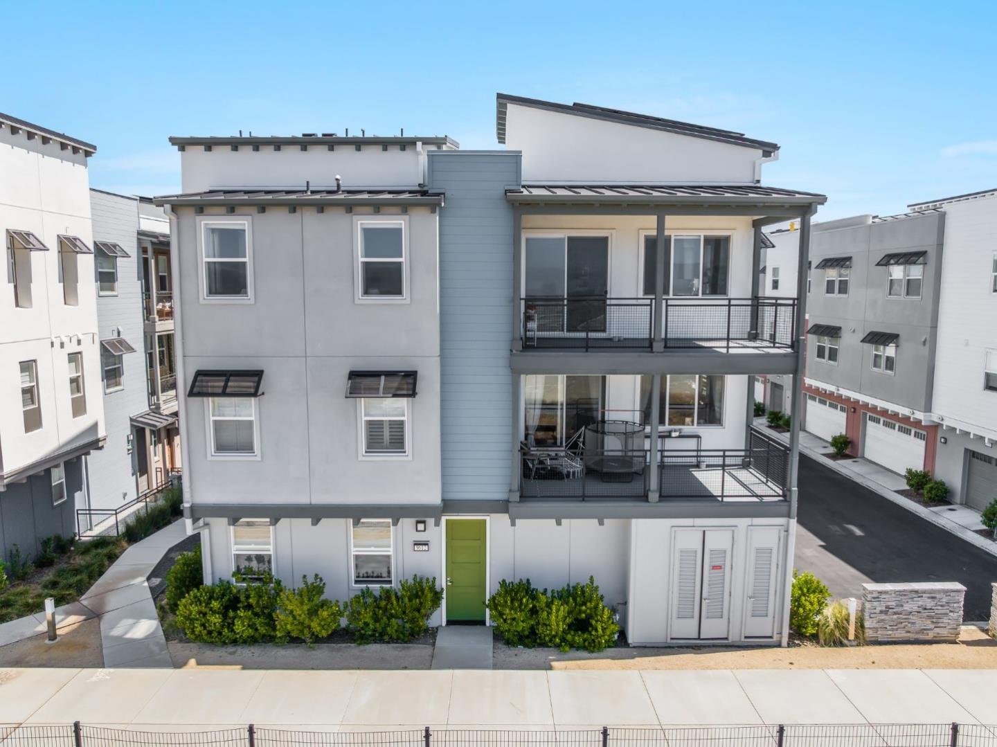 Detail Gallery Image 16 of 23 For 9608 Seawind Way, Newark,  CA 94560 - 2 Beds | 2 Baths