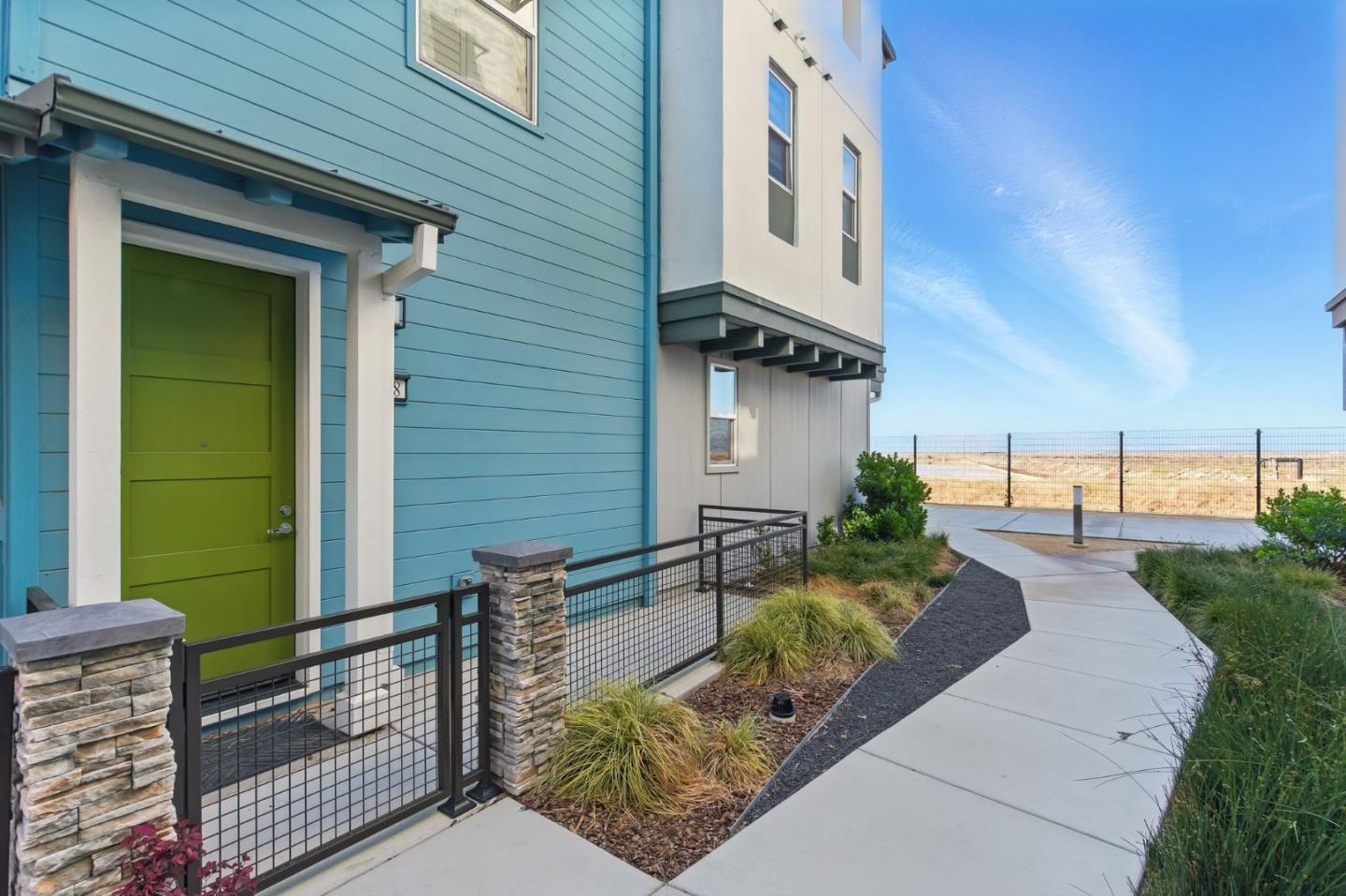Detail Gallery Image 21 of 23 For 9608 Seawind Way, Newark,  CA 94560 - 2 Beds | 2 Baths